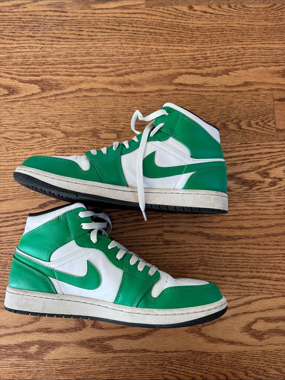 Nike White and Green Mid-Top Sneakers